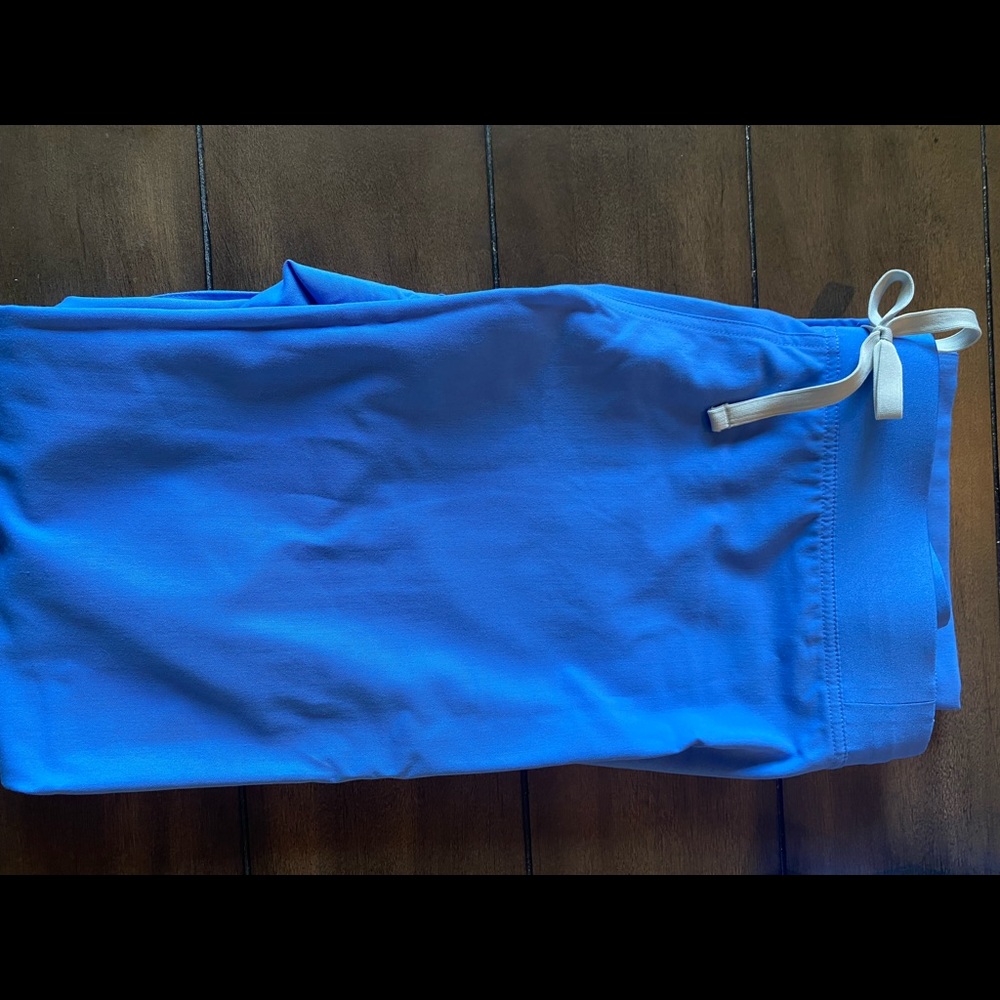 FIGS SCRUB BOTTOM : cargo pant , ceil blue : medium!!!